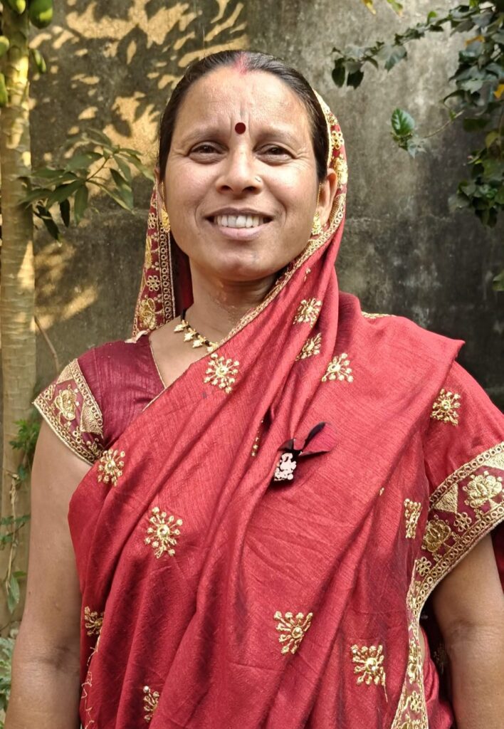 हरा सोना से वनवासियों के जीवन में भर रहा खुशियां, प्रति मानक बोरा दर में बढ़ोत्तरी से तेन्दूपता संग्राहक उत्साह।