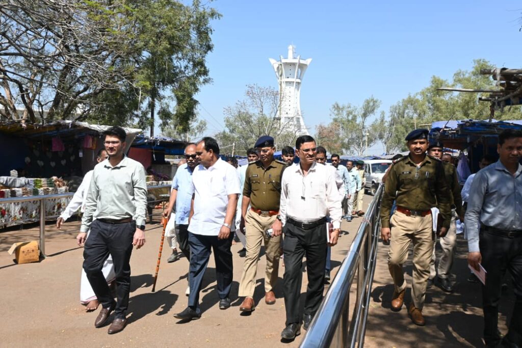 गिरौदपुरी सतनामी समाज मेला का आयोजन 4 से 6 मार्च तक। कलेक्टर और पुलिस अधीक्षक ने दौरा कर लिया व्यवस्था का जायजा।