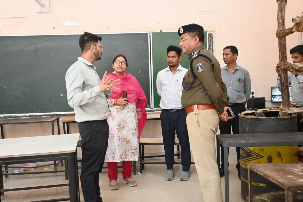 कौन बनेगा नगर का मुखिया नगरीय निकाय का मतगणना कल।