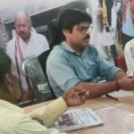 जिला सम्पर्क केन्द्र के पहल से मिला अपने हिस्से की धान बोनस की राशि, जिला प्रशासन का जताया आभार।
