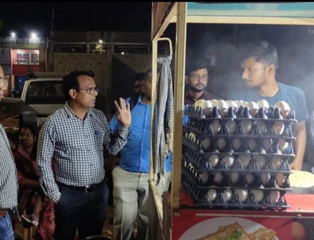 खाद्य विभाग की टीम ने दुकानों में दी दबिश, 8 नग अवैध गैस सिलेंडर जब्त I