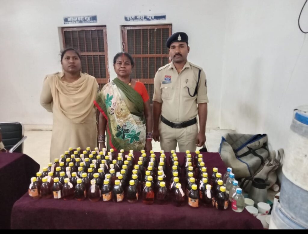 थाना भाटापारा शहर पुलिस द्वारा नेहरू वार्ड भाटापारा में अवैध रूप से शराब बिक्री करने वाली एक आरोपिया को किया गया गिरफ्तार