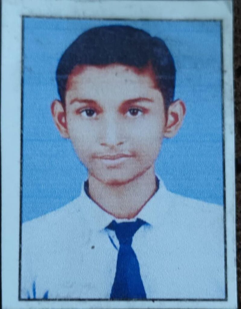 5 छात्रों ने टॉप टेन में स्थान बनाकर जिले का नाम किया रोशन।