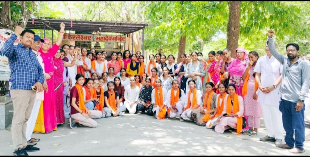 दुर्गा वाहिनी का दल पाली रवाना