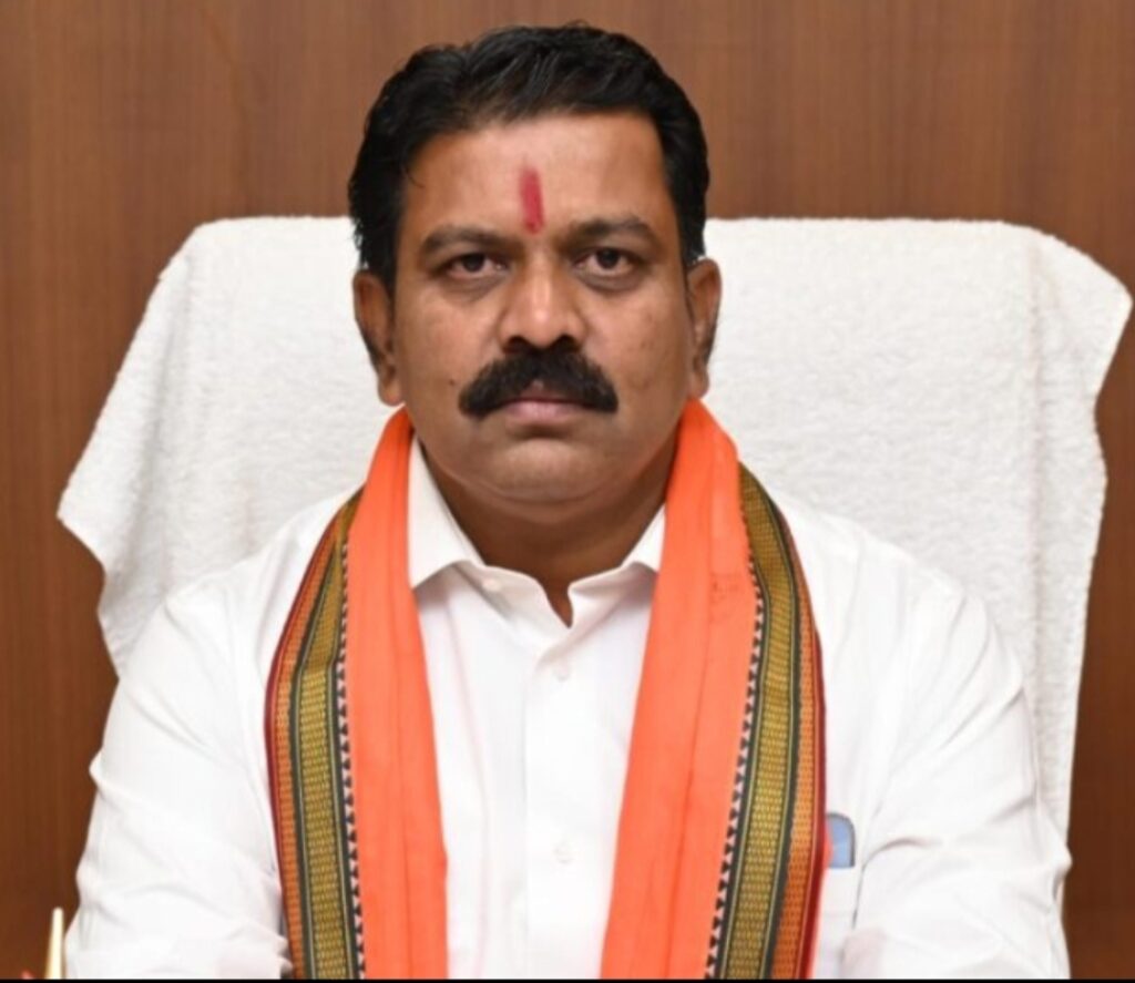 उप मुख्यमंत्री विजय शर्मा ने अवैध बांग्लादेशी  अथवा पहचान पर संदेह होने पर तुरंत टोल फ्री नम्बर 1800-233-1905 पर संपर्क करने की अपील।