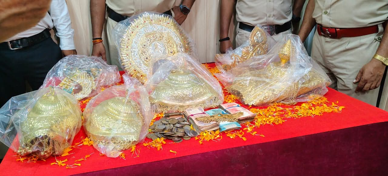 रायगढ़ के श्री श्याम मंदिर चोरी का बड़ा खुलासा – रायगढ़ पुलिस ने 27 लाख की चोरी में शत-प्रतिशत संपत्ति की बरामद, 6 आरोपी गिरफ्तार।