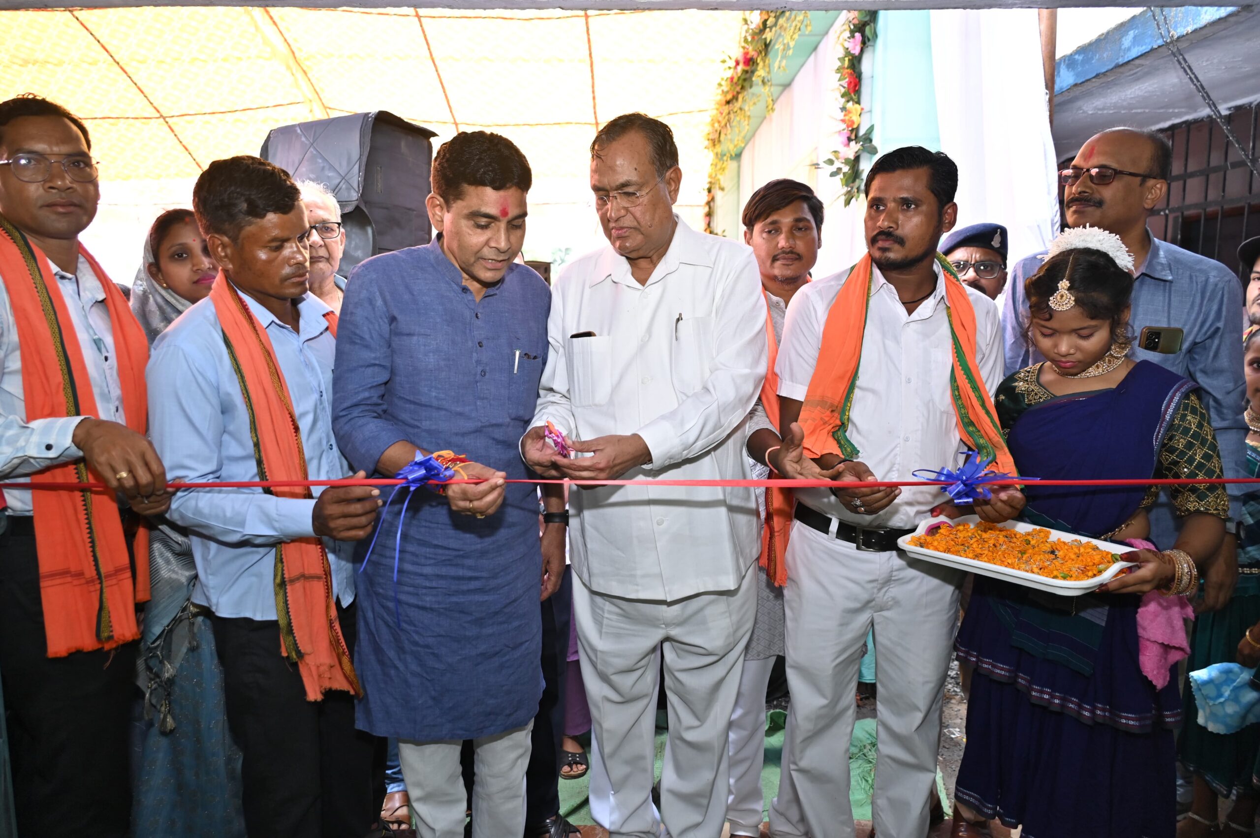 राजस्व मंत्री ने ग्राम धमनी में हाई स्कूल भवन का किया लोकार्पण, मैदान समतलीकरण, बाउंड्रीवाल और पुलिया निर्माण को मिली स्वीकृति