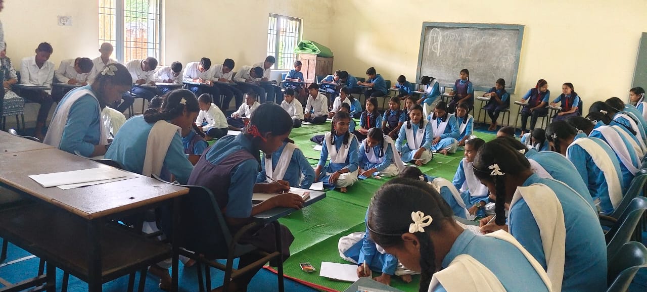 "अंतर्राष्ट्रीय बाघ दिवस पर निबंध व चित्रकला प्रतियोगिता आयोजित, वन्यजीव संरक्षण को लेकर विद्यार्थियों को किया गया जागरूक"