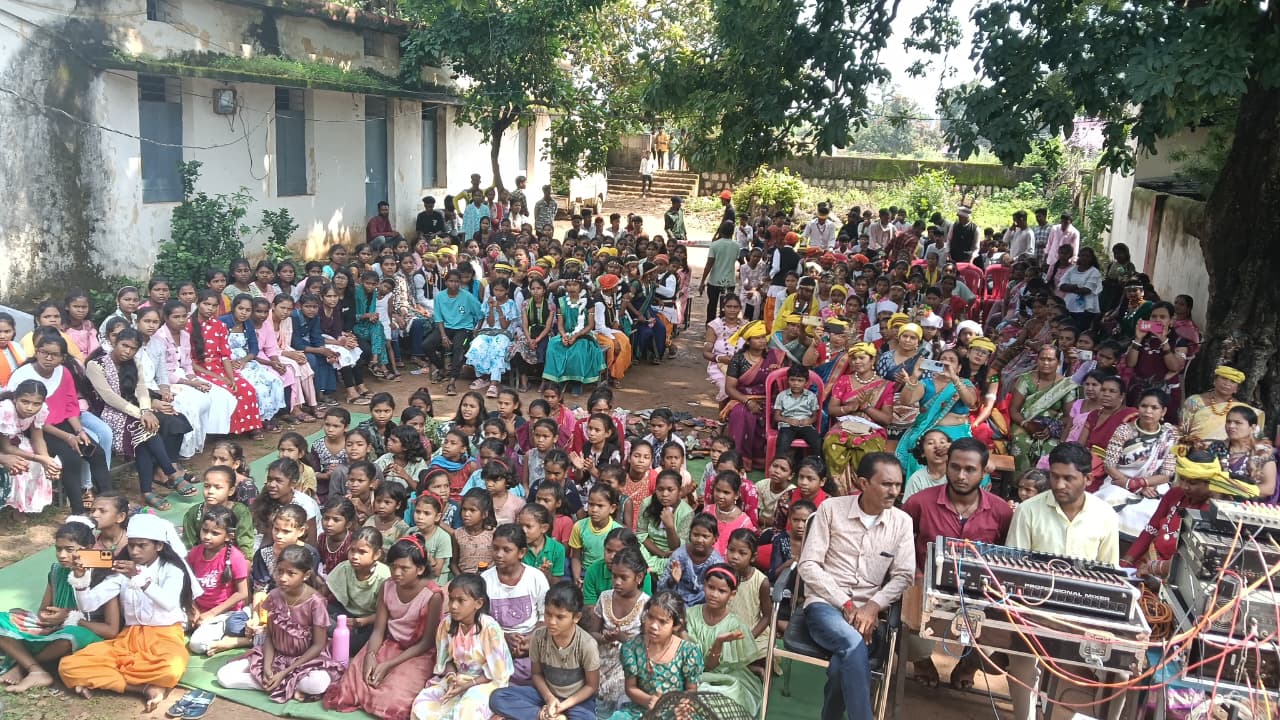 विश्व आदिवासी दिवस