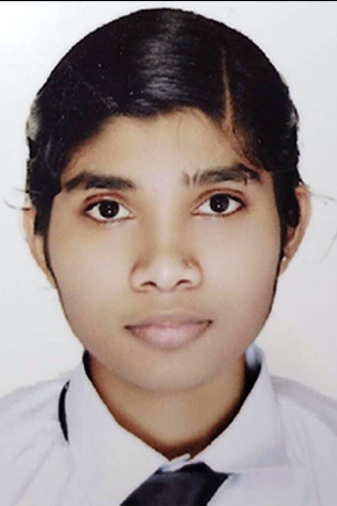 पहले ही प्रयास में सुधा सांडे का MBBS में चयन, ग्राम मरदा और लवन का नाम रोशन ।