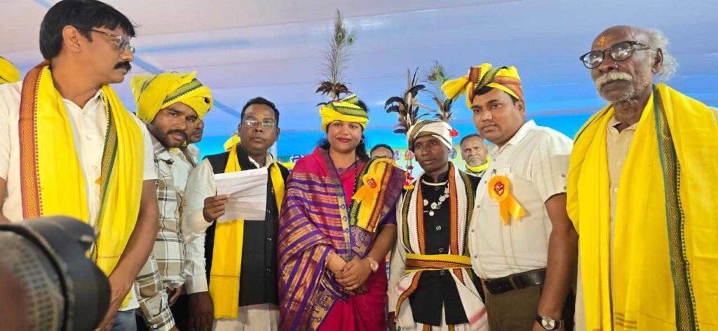 भव्य आदिवासी कार्यक्रम आयोजित विधायक कविता रही मुख्य अतिथि-युधिष्ठिर नायक “वनांचल”