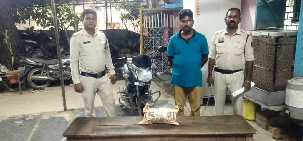 ओड़िशा से गांजा ला रहे दो आरोपी गिरफ्तार, मुख्य सरगना फरार