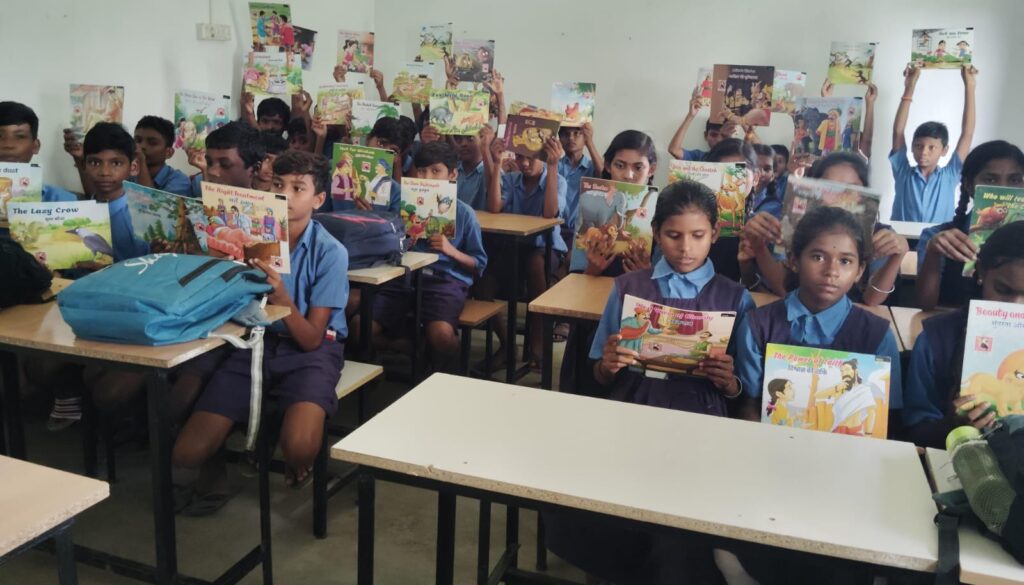 रजत महोत्सव पर जिलेभर में गूंजा पुस्तक वाचन का स्वर, 2 लाख से अधिक छात्र-छात्राओं ने लिया हिस्सा