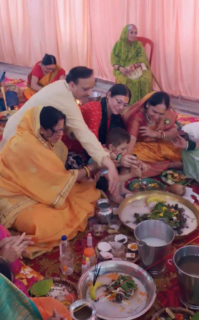 बुध प्रदोष” को ग्यारह हजार पार्थिव शिवलिंग निर्माण सहित रुद्राभिषेक पूजन – समग्र ब्राह्मण परिषद् छत्तीसगढ़ का आयोजन।