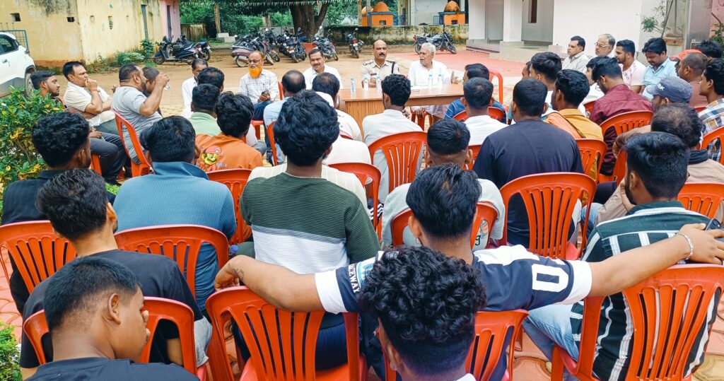 गणेश चतुर्थी को लेकर छुरा थाना में शांति समिति की बैठक सम्पन्न,