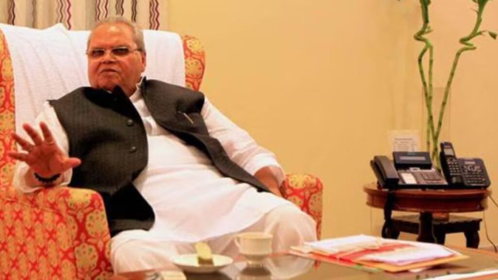 Assam: असम में पाकिस्तानी पत्रकार नजम सेठी और सत्यपाल मलिक पर FIR, देश की संप्रभुता कमजोर करने का आरोप