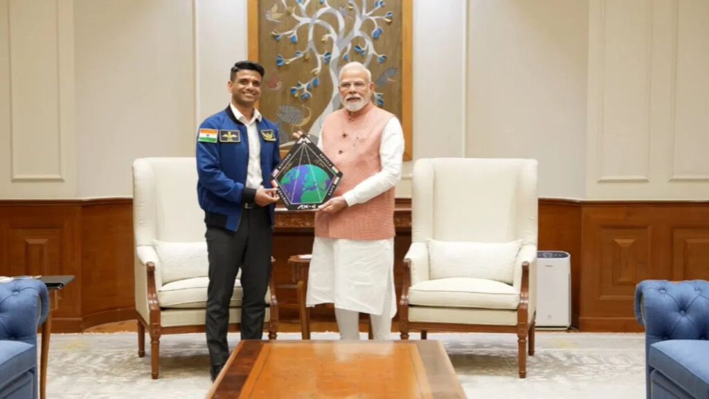 PM Modi ने की अंतरिक्ष यात्री Shubhanshu Shukla से मुलाकात, पीएम मोदी ने शुभांशु शुक्ला से पूछा – मेरा “होमवर्क” किया ?