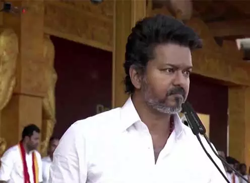 Tamil Nadu: टीवीके प्रमुख विजय के बयान पर बवाल, मंत्री ने कहा- अपरिपक्व भाषा पर खुद पर करें आत्मचिंतन