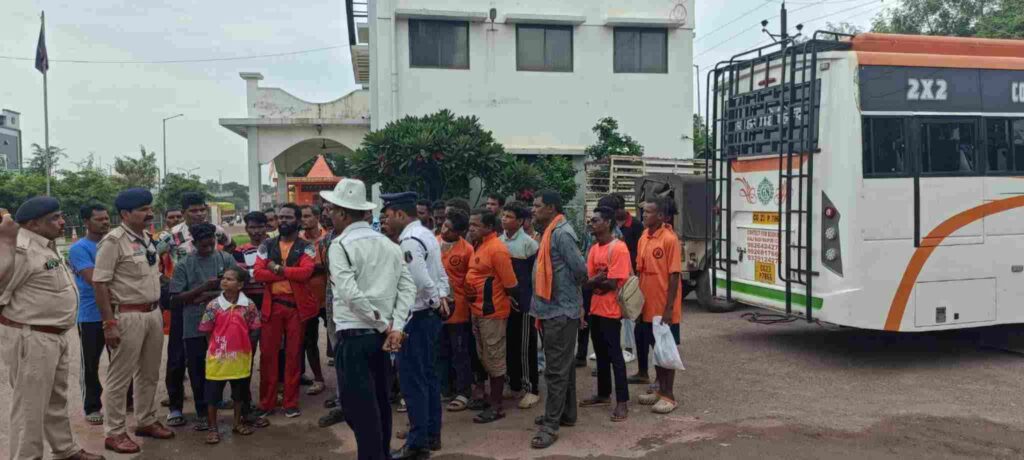 ऑपरेशन सुरक्षा के तहत शराबी बस चालक पर त्वरित कार्रवाई – 35 यात्रियों की सुरक्षा सुनिश्चित।