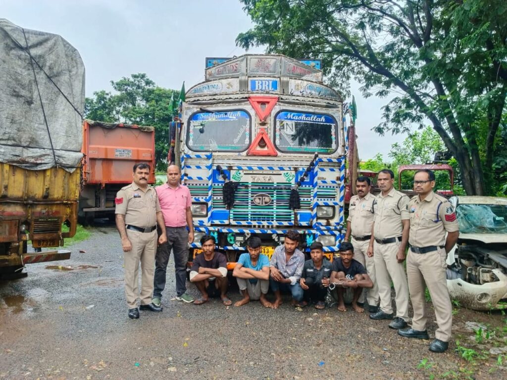 कोतरारोड़ पुलिस की बड़ी कामयाबी: चोरी की ट्रक 24 घंटे में बरामद, पांच गिरफ्तार