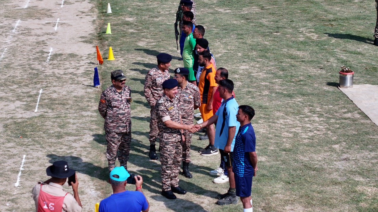 लेथपोरा में CRPF की ट्रैक एंड फील्ड प्रतियोगिता-2025 का भव्य समापन, 185 बटालियन बनी ओवरऑल विजेता।