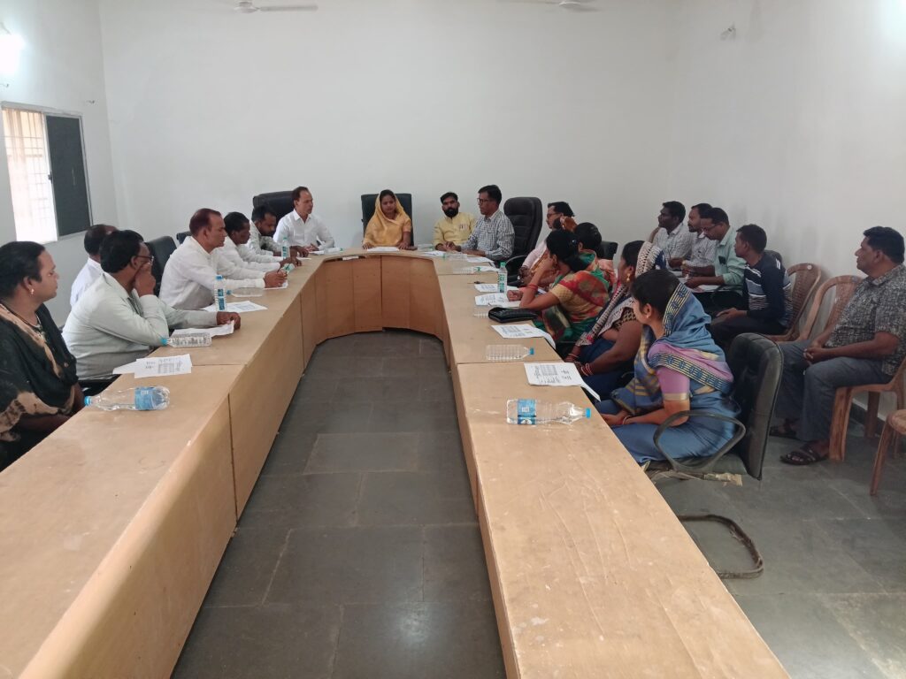 आवश्यक सेवाओं पर शुल्क की राशि कम पानी टैंकर, वेक्यूम एमपीटीयर मशीन आदि जरूरी सेवाओं पर जनता को राहत- लुकेश्वरी थानसिंह निषाद 