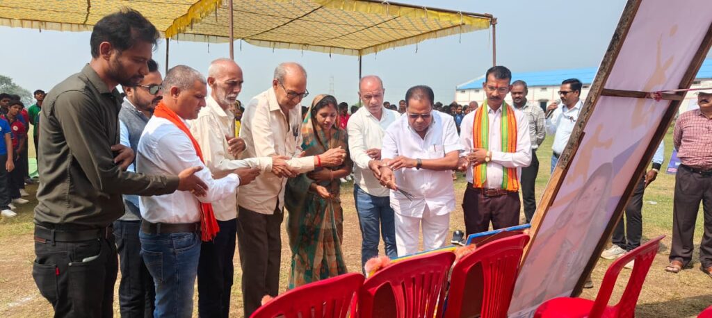 सांसद खेल महोत्सव युवाओं को मिल रहा पारंपरिक और परंपरागत खेलों में प्रतिभा दिखाने का मौका