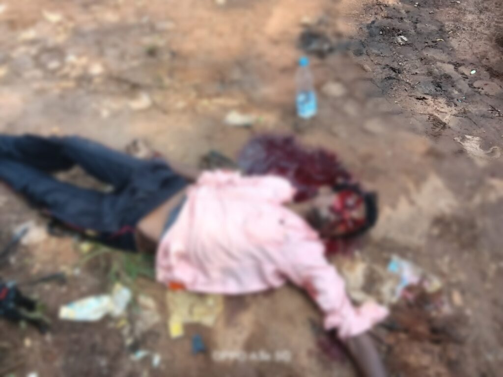 Accident: सड़क हादसा जतमई: रोड रोलर से टकराई बाइक, एक युवक की मौके पर मौत