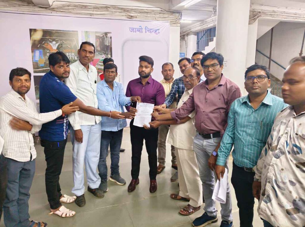 हरियाणा के आईपीएस पुरन सिंह को जातिगत प्रताड़ित करने वालों की गिरफ्तारी की मांग