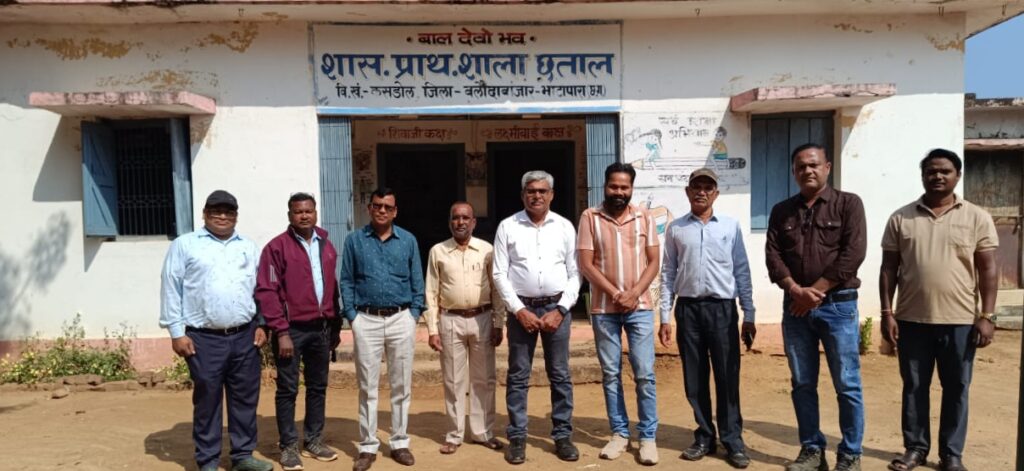 विकासखण्ड कसडोल के वनांचल क्षेत्रों के स्कूलों का जिला परियोजना अधिकारी ने किया औचक निरीक्षण, शिक्षा की गुणवत्ता सुधारने दिए आवश्यक निर्देश