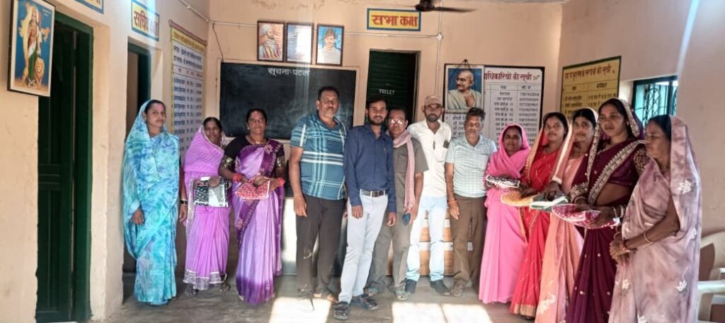 बारनवापारा में दस पंचायतों कि महाबैठक रकबा कटौती क़े संसोधन हेतु कलेक्टर को देंगे ज्ञापन