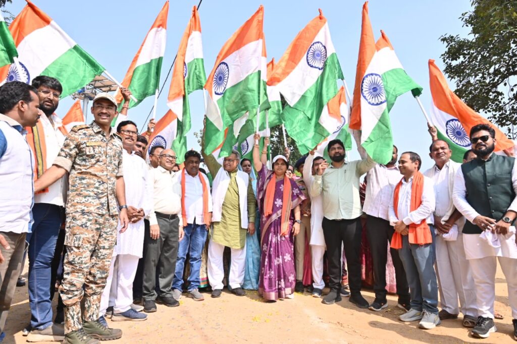 लौह पुरुष की 150वीं जयंती पर यूनिटी मार्च पदयात्रा का हुआ आयोजन,