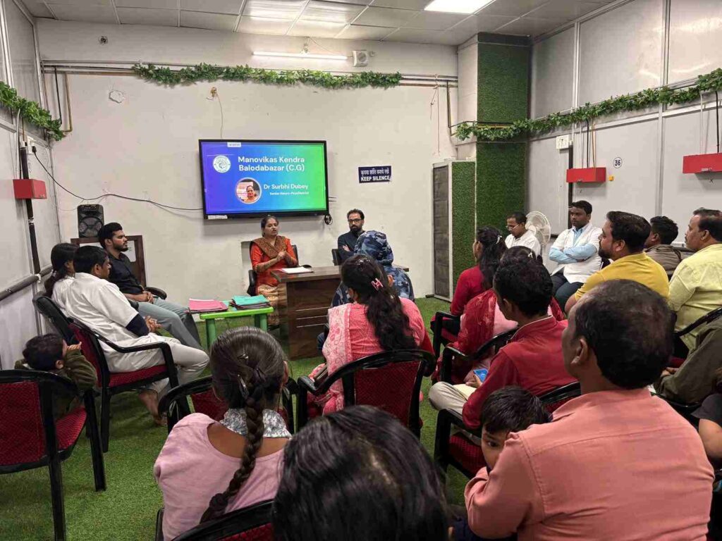 मनोविकास केंद्र बलौदाबाजार में विशेष आवश्यकता वाले बच्चों हेतु चिकित्सा शिविर, मानसिक स्वास्थ्य जागरूकता को मिला बढ़ावा