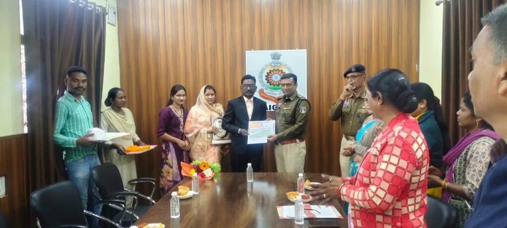 प्रधान आरक्षक जनकराम चौहान सेवानिवृत्त, सेवा सम्मान समारोह में दी गई भावभीनी विदाई