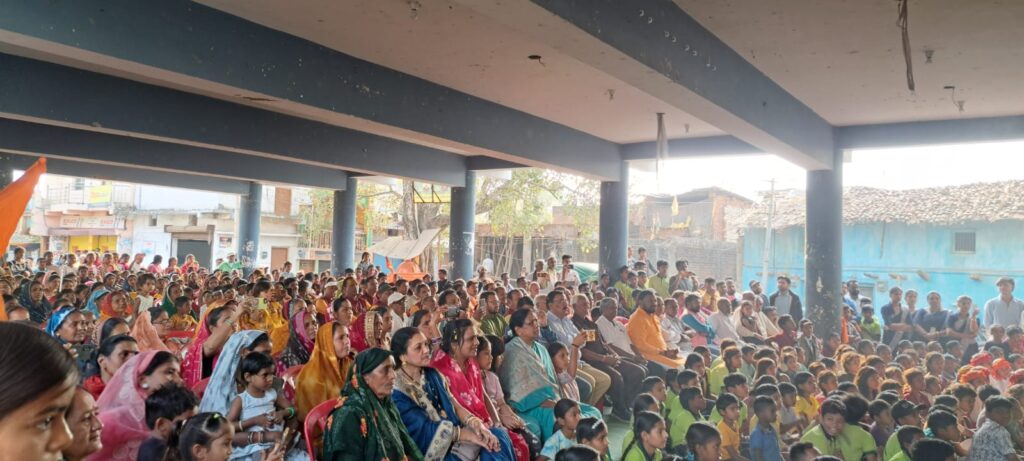 कसडोल के बजरंग चौक में सकल हिन्दू समाज का भव्य हिन्दू सम्मेलन संपन्न