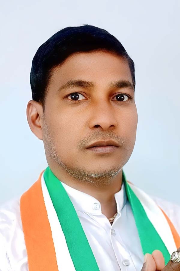 मनरेगा में बदलाव के विरोध में ब्लॉक कांग्रेस कमेटी कसडोल का धरना-प्रदर्शन, प्रशासन को सौंपा ज्ञापन