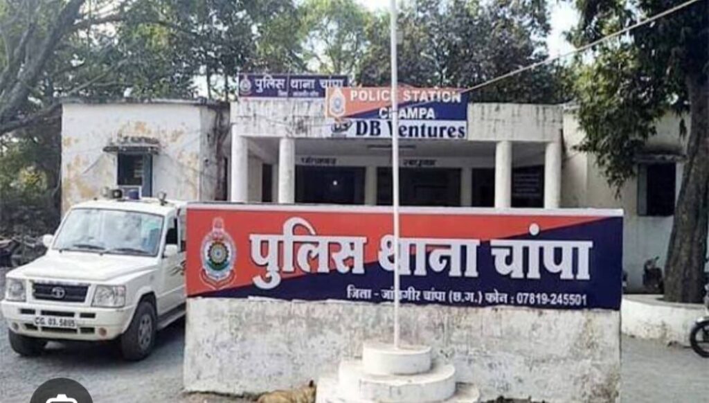 खाकी को खुली चुनौती  पत्रकार बेटा भी कुछ नहीं बिगाड़ पाएगा, दबंग महिलाओं ने पूरे परिवार को जिंदा जलाने की धमकी, थाने में शिकायत दर्ज