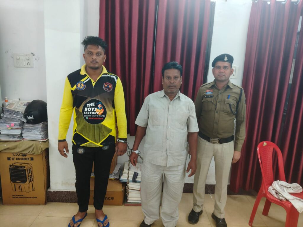 पलारी पुलिस ने अवैध शराब विक्रेताओं को किया गिरफ्तार