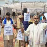 इको-फ्रेंडली कैरी बैग व दोना-पत्तल के उपयोग से प्लास्टिकमुक्त गिरौदपुरी मेला का संदेश स्वच्छाग्रहियों व सफाई कर्मियों ने 24 घंटे संभाली स्वच्छता की कमान