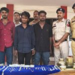 “हरदी महामाया में चोरी करने वाले गिरोह का पर्दाफाश; सोने-चांदी के पुश्तैनी जेवर और नगदी समेत 3 आरोपी पुलिस की गिरफ्त में”