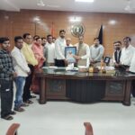 सतनामी समाज प्रतिनिधि मंडल ने कलेक्टर से की सौजन्य मुलाकात, गिरौदपुरी धाम के विकास व सामाजिक मुद्दों पर हुई चर्चा