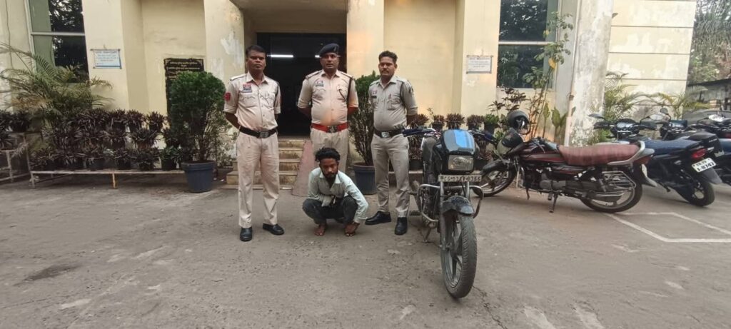 रायगढ़ में नाबालिग से दुष्कर्म का आरोपी विशाल ठाकुर गिरफ्तार, पुलिस ने भेजा जेल