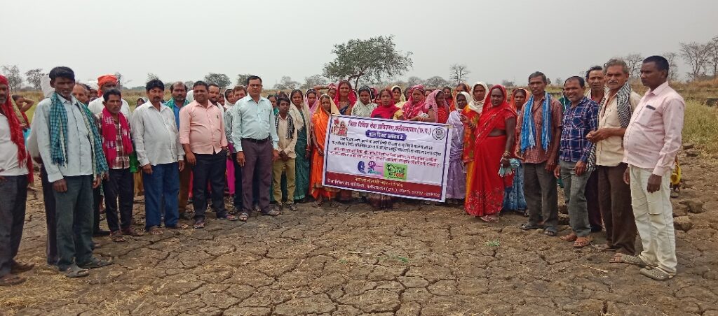 मनरेगा मजदूरों के बीच पहुंची विधिक जागरूकता की टीम, 90 श्रमिकों को दी गई कानूनी अधिकारों की जानकारी