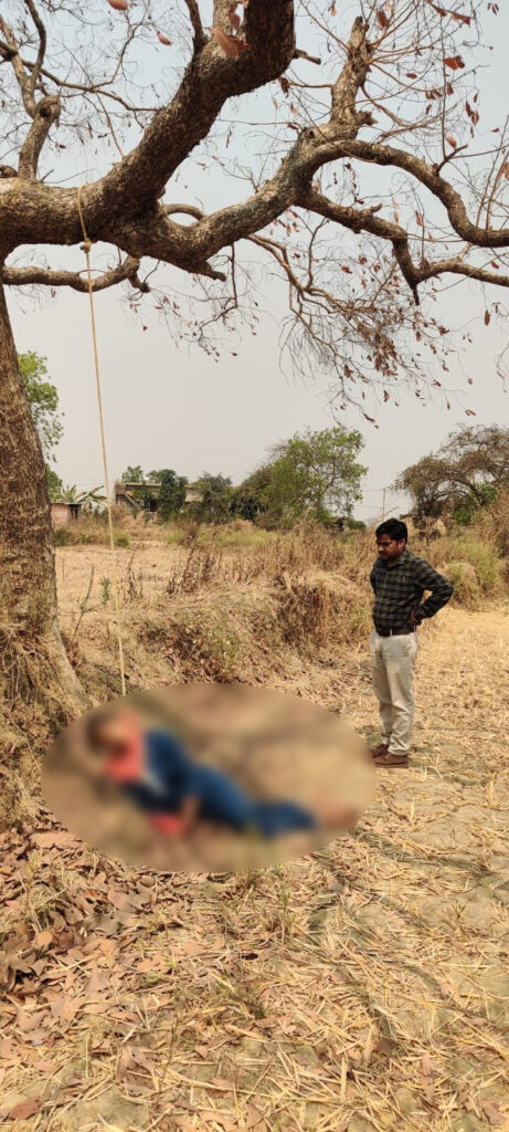 लवन थाना क्षेत्र के ग्राम बरदा में युवती ने लगाई फांसी
