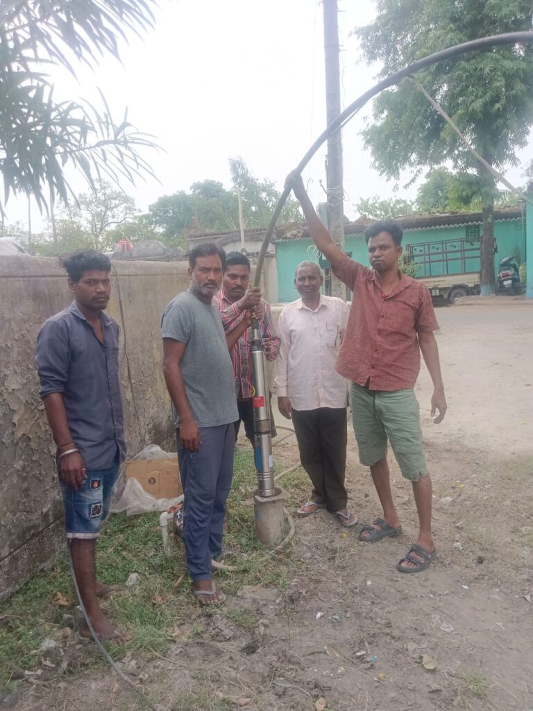 भीषण गर्मी में राहत: सरपंच प्रतिनिधि लक्ष्मीन सुंदर सिंह मरावी की पहल से गांव में दूर हुआ जल संकट