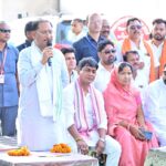 सुशासन तिहार मुख्यमंत्री विष्णु देव साय का कमरौद में औचक निरीक्षण, अधिकारियों में मचा हड़कंप