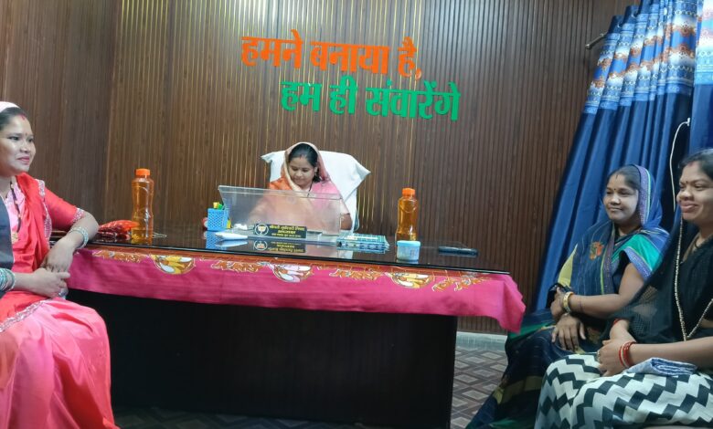 लुकेश्वरी थानसिंग निषाद की अध्यक्षता में प्रेजिडेंट इन काउंसिल बैठक सम्पन्न,