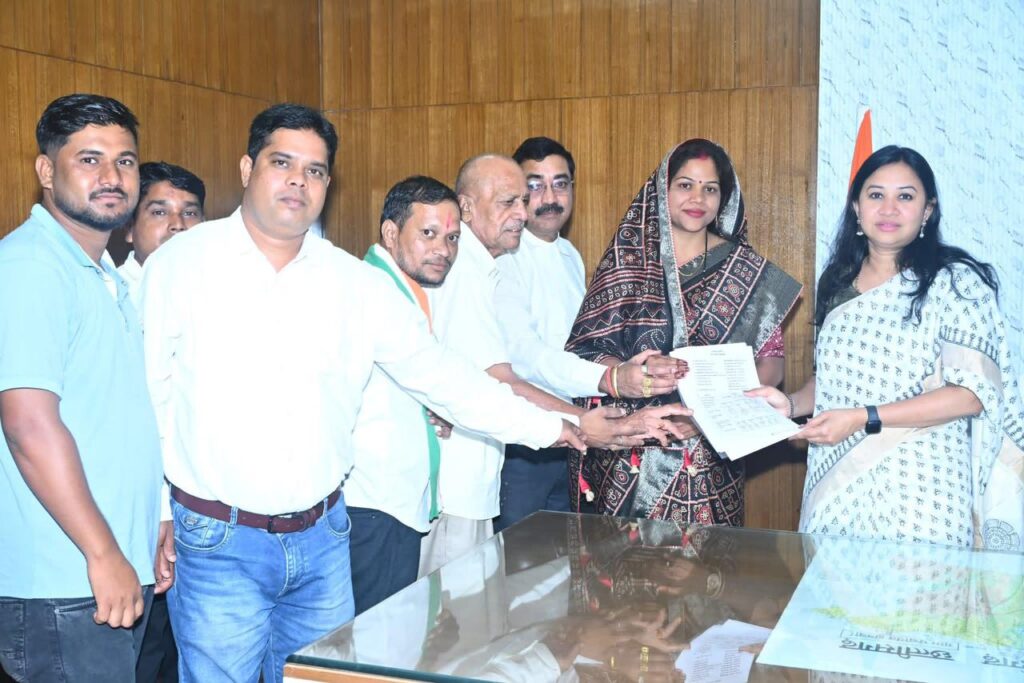 अड़बंधा तालाब में व्यावसायिक निर्माण का विरोध तेज़: विधायक कविता प्राण लहरें ने कलेक्टर से की रोक की मांग, दी भूख हड़ताल की चेतावनी