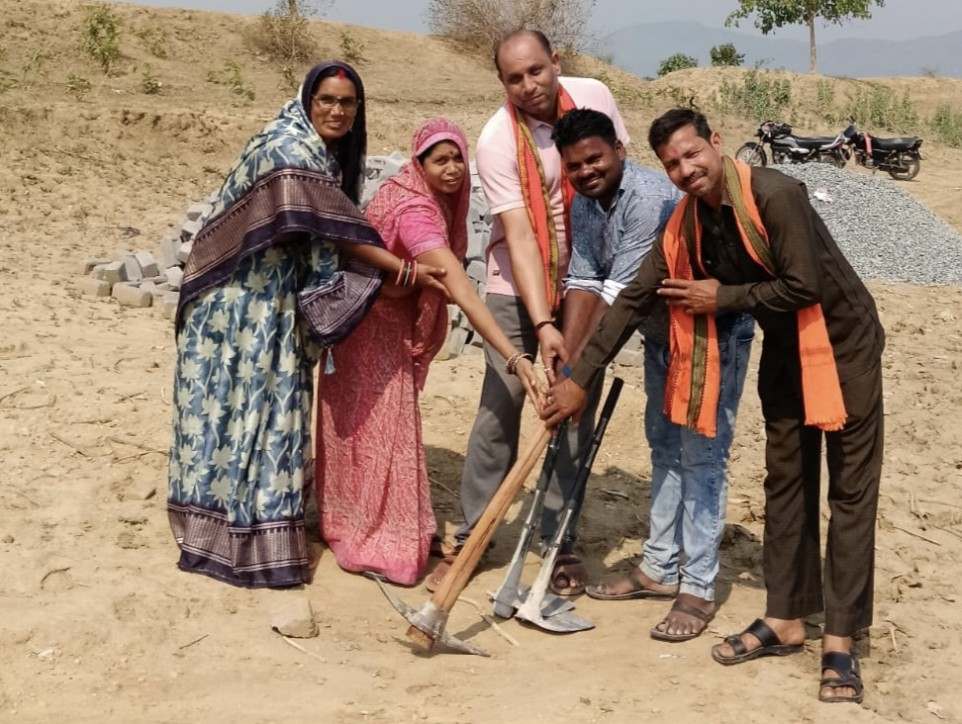 बोईदा में विकास को मिली नई रफ्तार, 7.50 लाख रुपये के पांच निर्माण कार्यों का भूमिपूजन