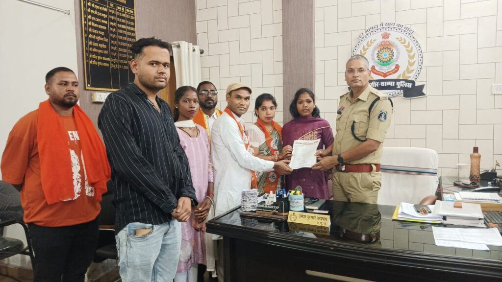 फोरलेन पर बढ़ती लूटपाट के खिलाफ शिवसेना ने उठाई आवाज, एसडीओपी को ज्ञापन सौंपकर बढ़ाई गश्त की मांग
